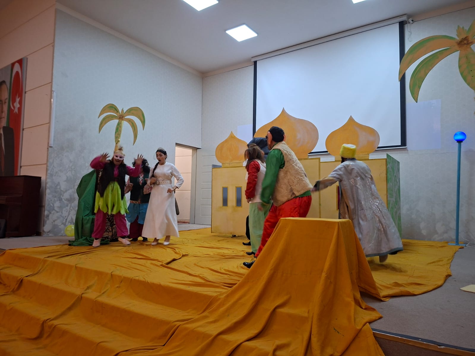 Füzuli teatrı Beyləqan rayonunda qastrol səfərində olub