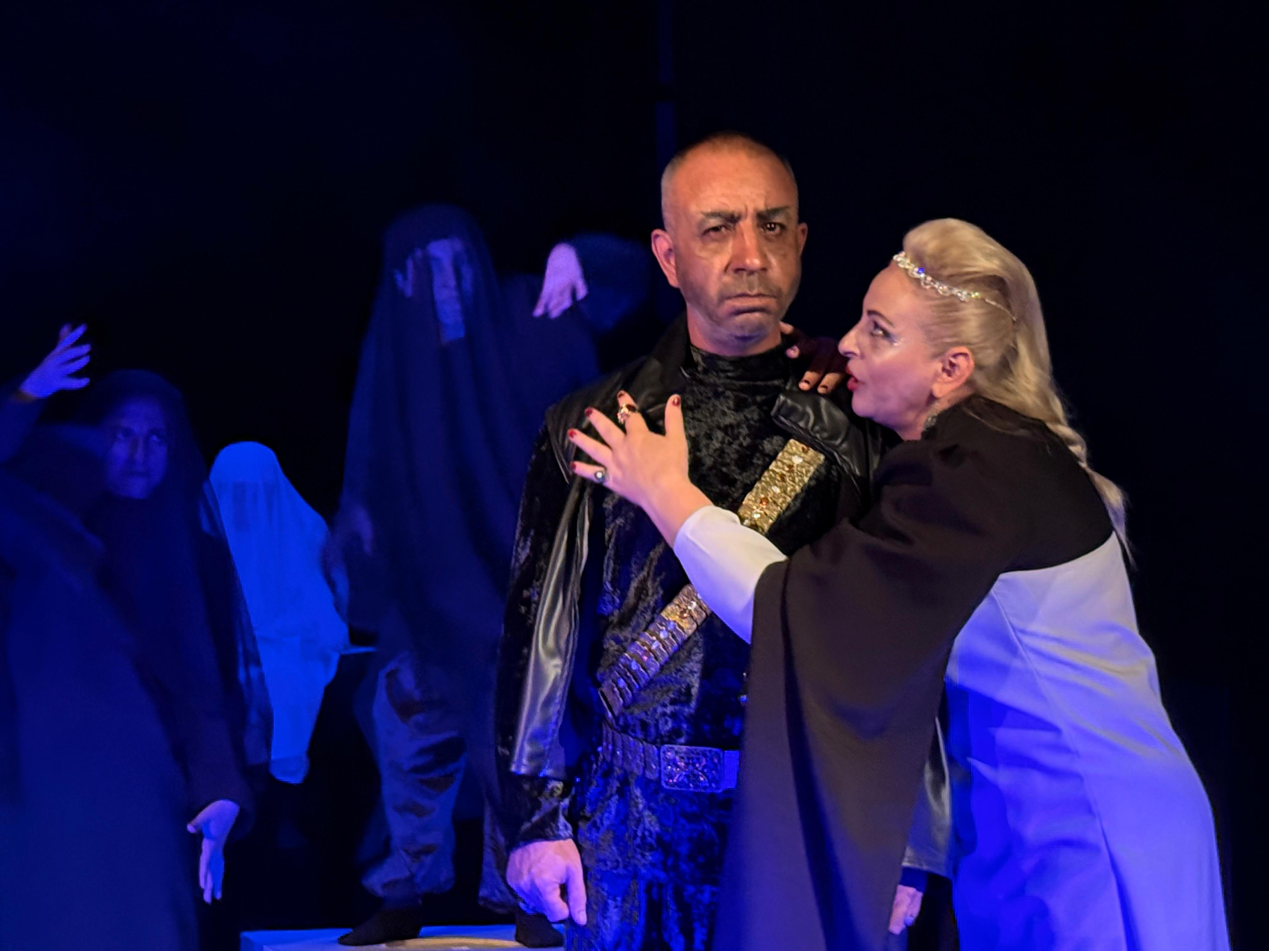 Füzuli teatrı XXXVII teatr mövsümünü Şekspirin “Maqbet” əsəri əsasında hazırlanmış tamaşa ilə açıb